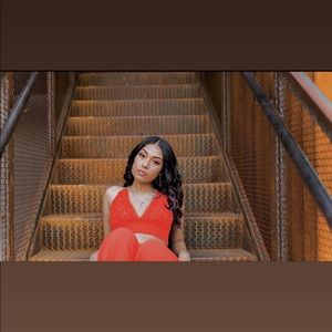 Meet your Posher, Leilani